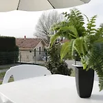 Near Garda With Pool *