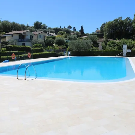 Near Garda With Pool *