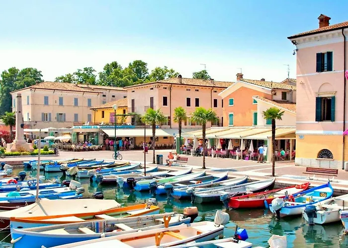 Near Garda With Pool Holiday home Bardolino